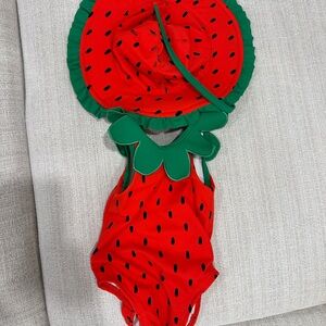 Hanna Andersson Red and Green Baby Swimsuit Set